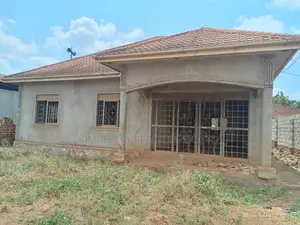3bdrm House in Kira for sale