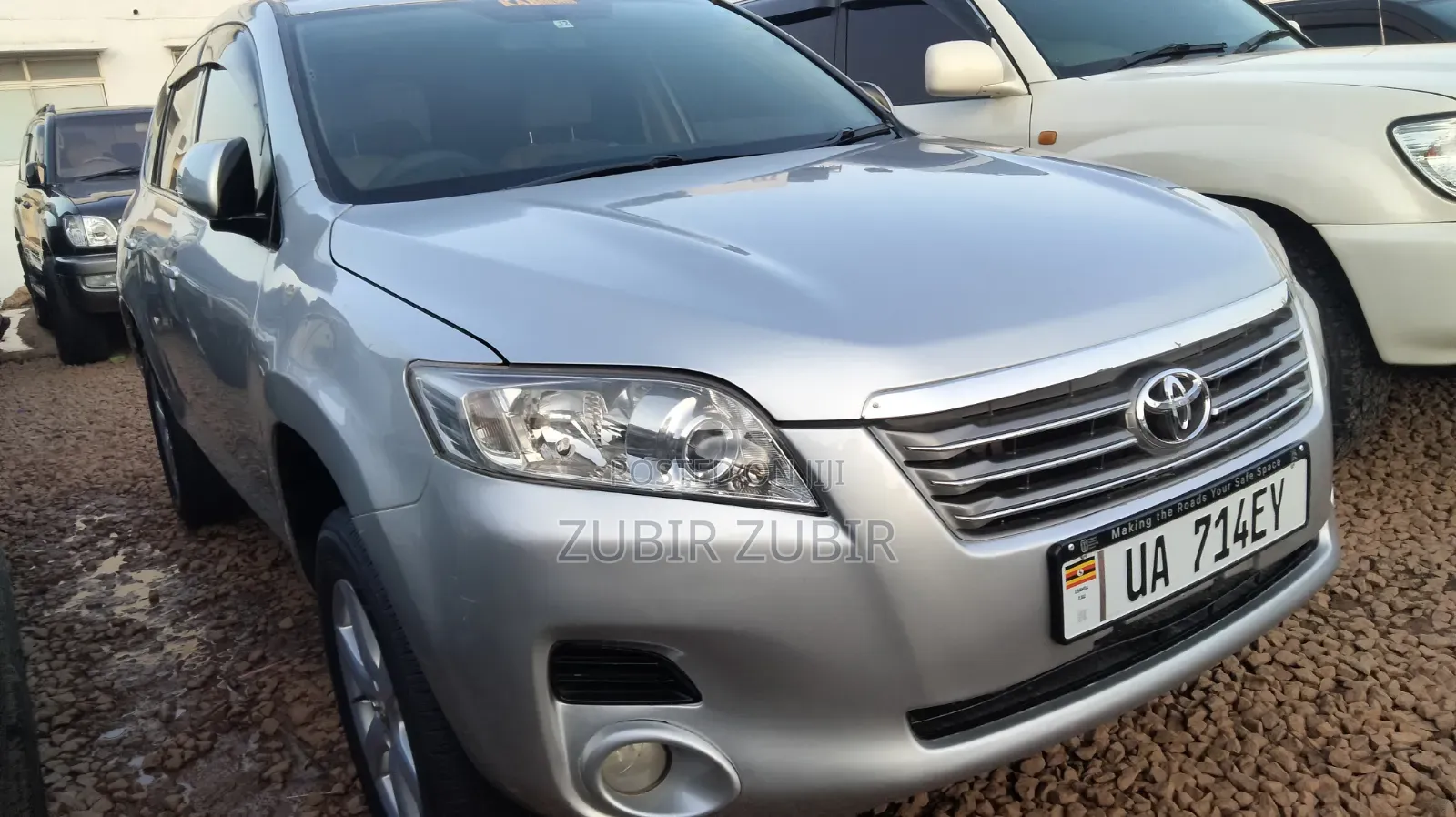Toyota Vanguard 2011 Silver