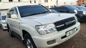 Toyota Land Cruiser Prado 2002 White