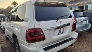 Toyota Land Cruiser Prado 2002 White
