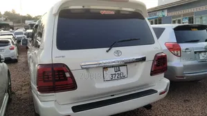 Toyota Land Cruiser Prado 2002 White