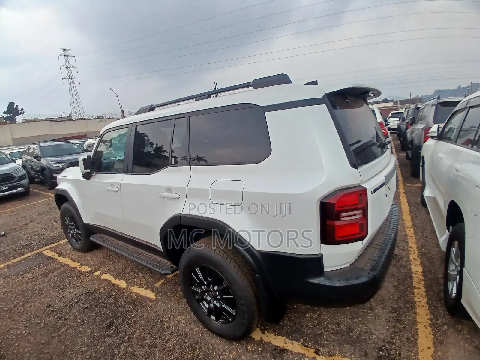 Toyota Land Cruiser Prado 2022 White