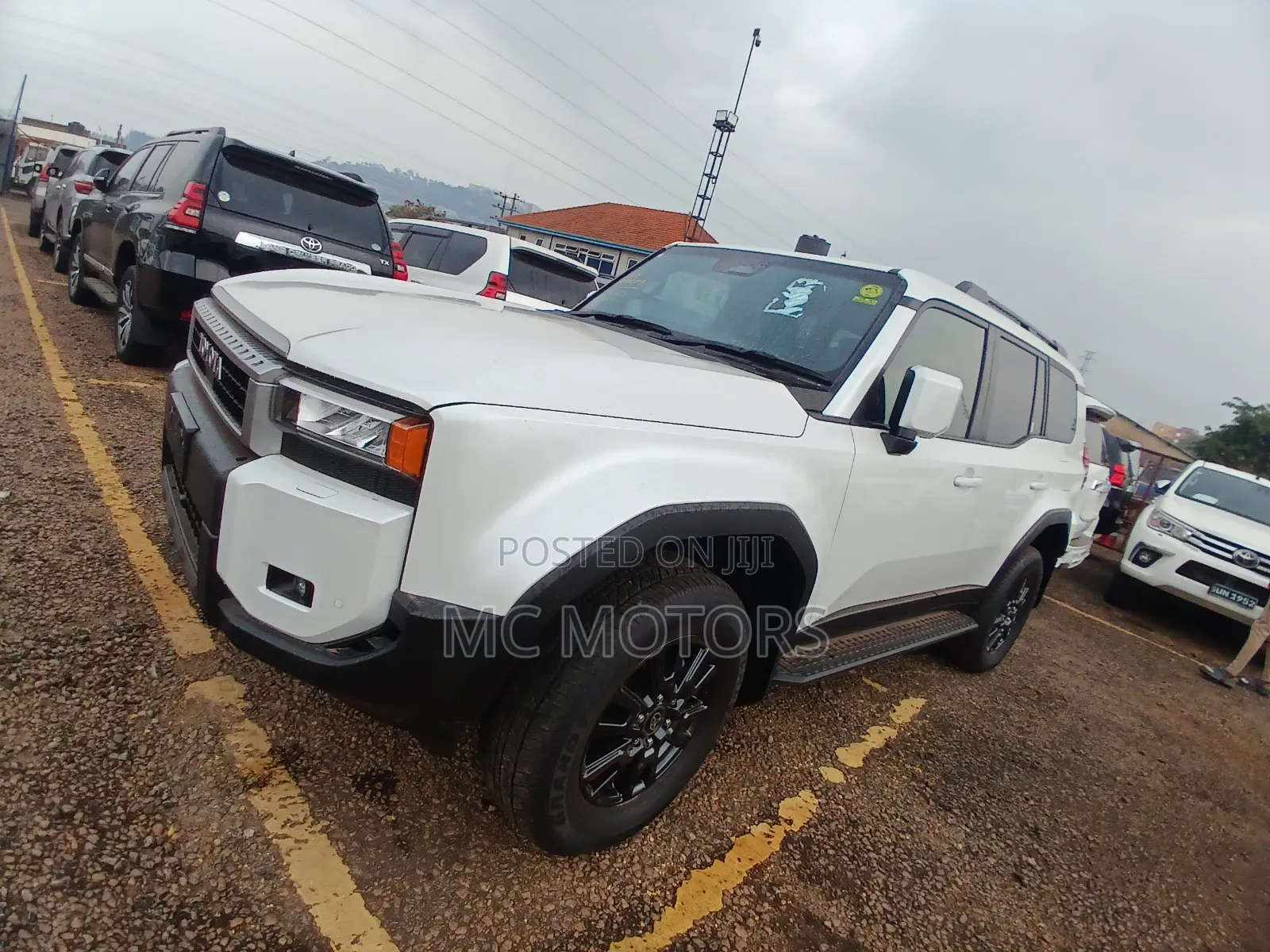 Toyota Land Cruiser Prado 2022 White