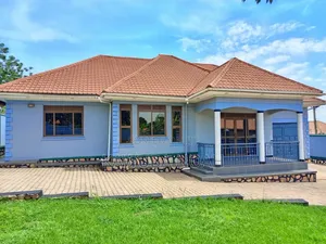 3bdrm House in Across The Nile, Jinja for sale