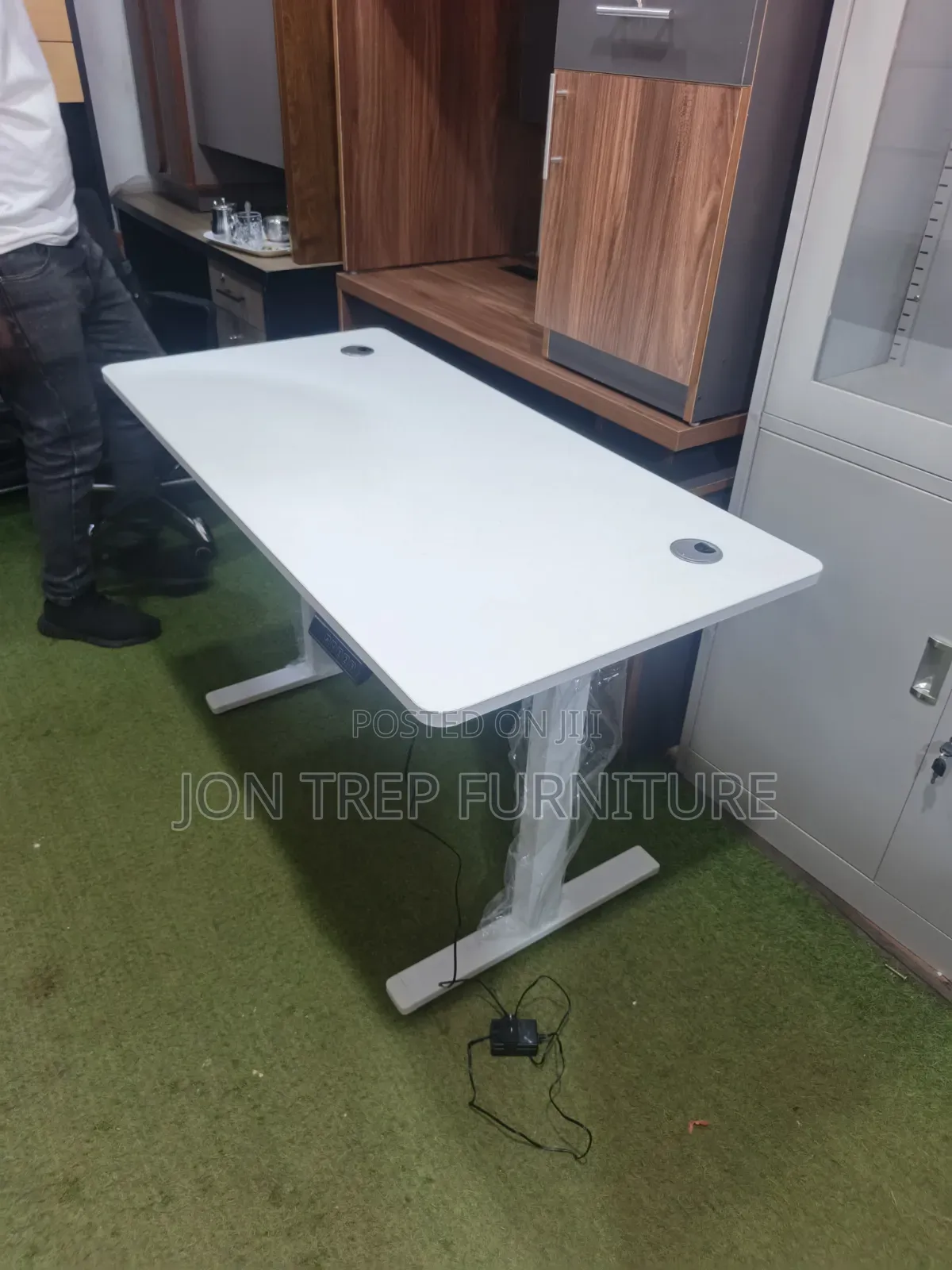 Electric Table Adjustable