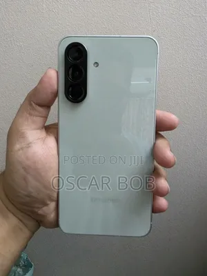 New Samsung Galaxy A56 256 GB Green