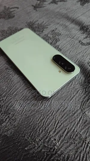 New Samsung Galaxy A56 256 GB Green