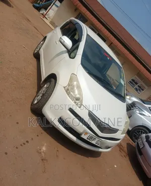 Toyota Ractis 2006 White
