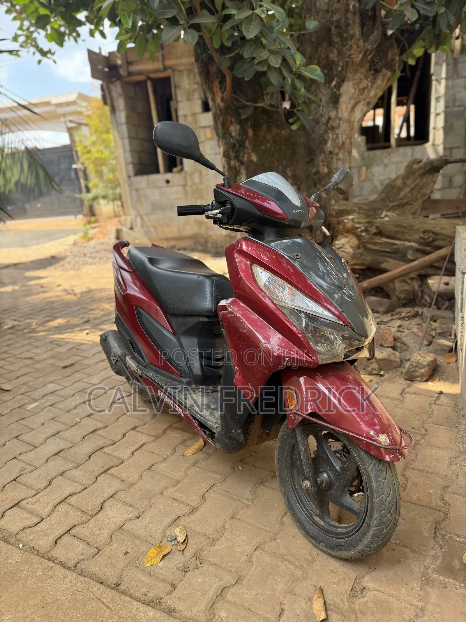 Honda 2015 Red