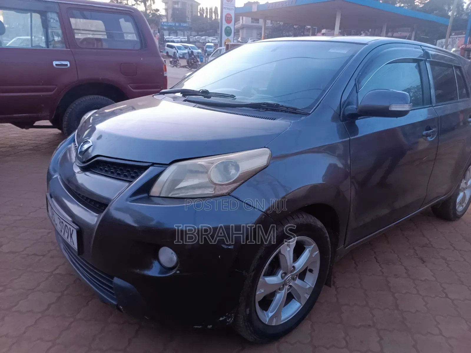 Toyota IST 2011 Gray
