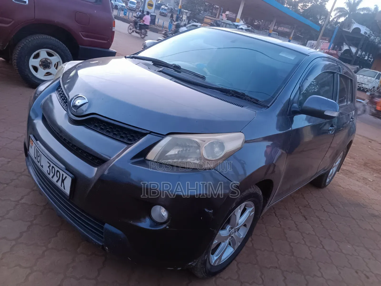 Toyota IST 2011 Gray