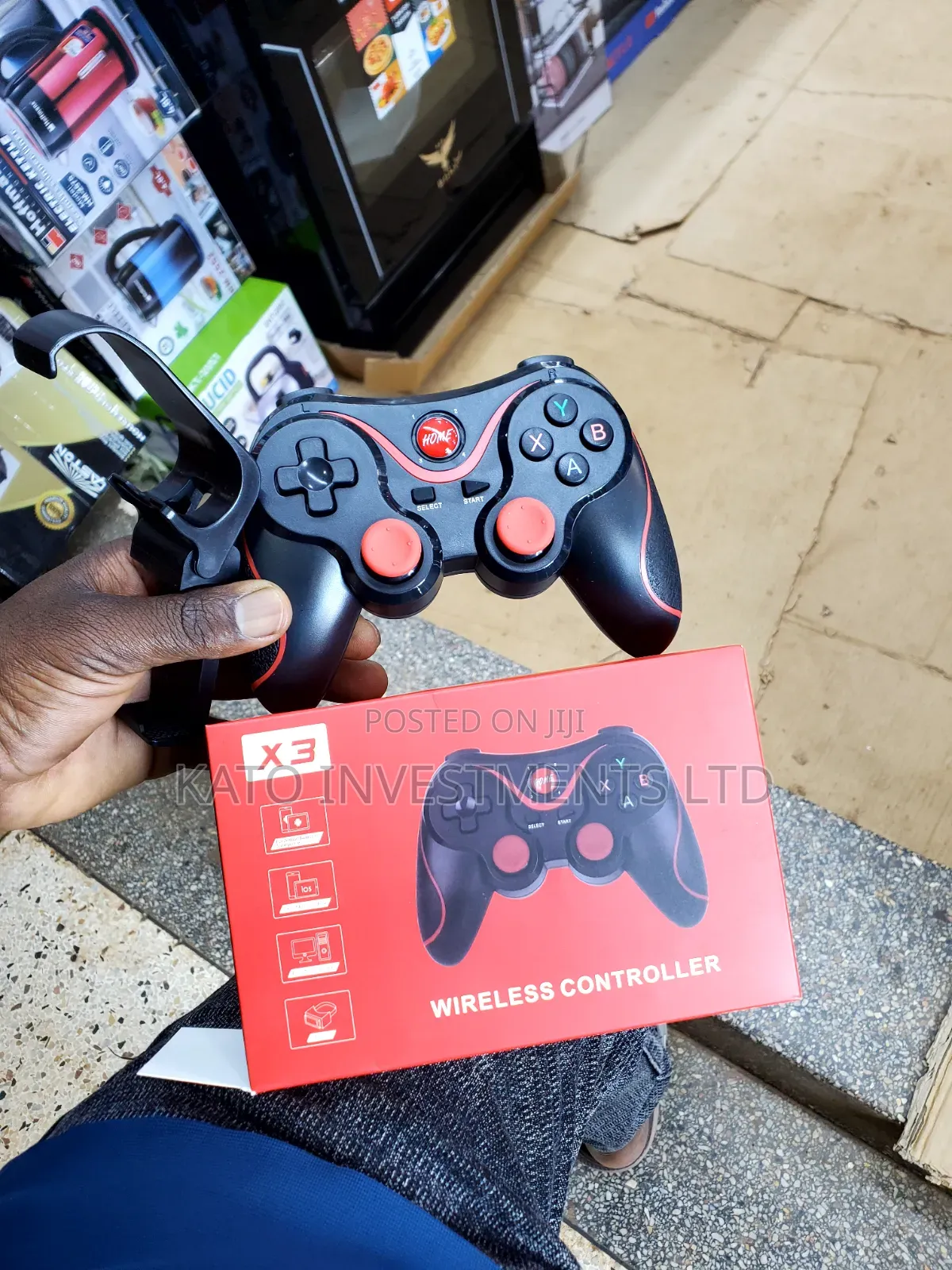 iPhone/ Android/Laptop/ iPad Bluetooth Game Pad