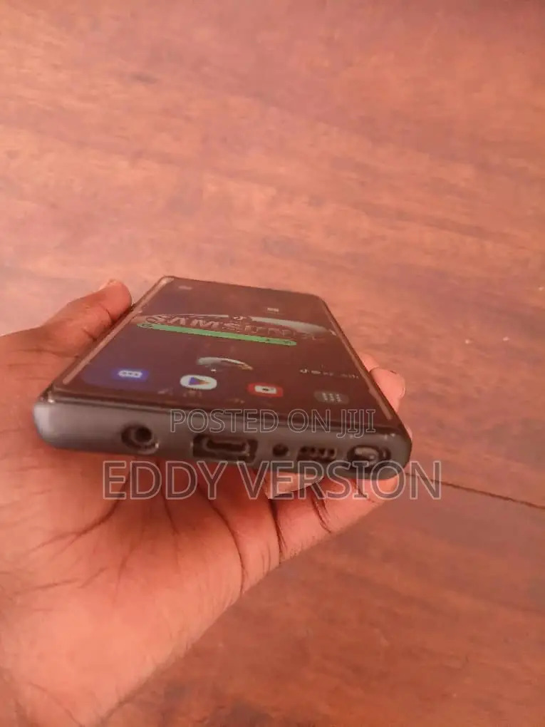 Samsung Galaxy S22 5G 128 GB Black
