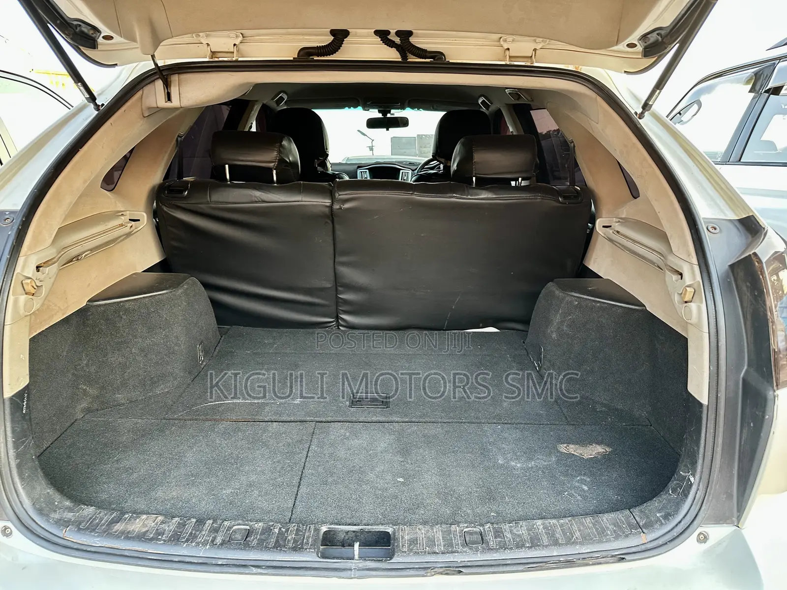 Toyota Harrier 2006 White