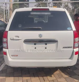 Suzuki Escudo 2012 White