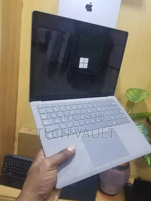 New Laptop Microsoft Surface Laptop 4 8GB Intel Core i5 SSD 256GB