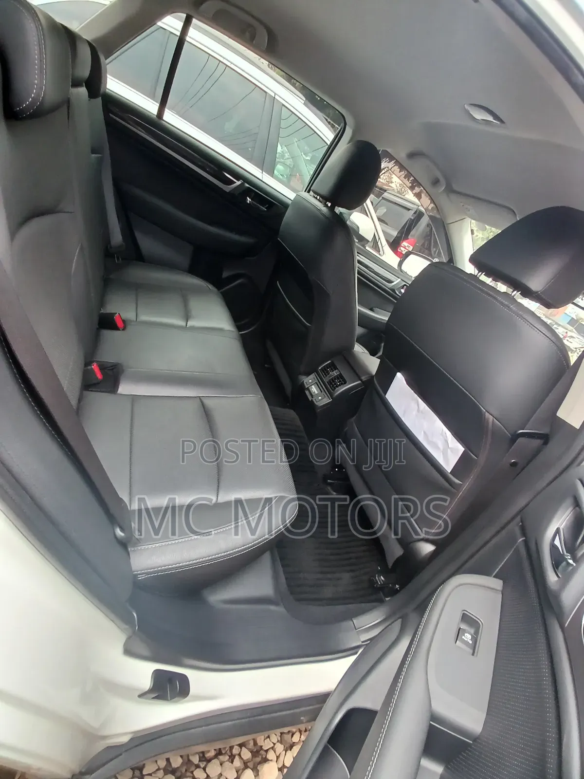 Subaru Outback 2017 White
