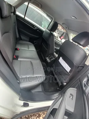 Subaru Outback 2017 White
