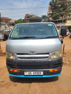 Toyota HiAce 2010 Silver