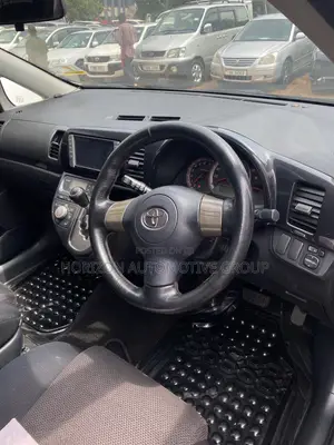 Toyota Wish 2005 Silver