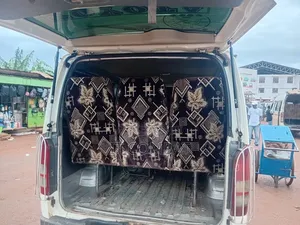 Toyota HiAce 2010 White