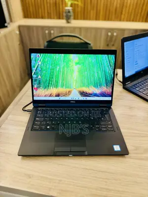 New Laptop Dell Latitude 7390 2-in-1 8GB Intel Core i5 SSD 256GB