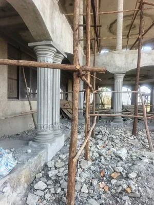 Molding Columns