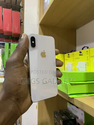 Apple iPhone X 256 GB White