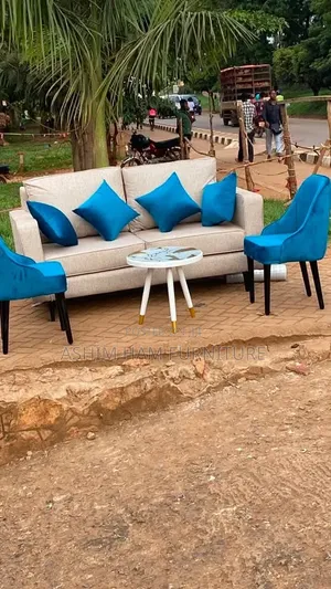 5 Seater Sofa Set + Small Table