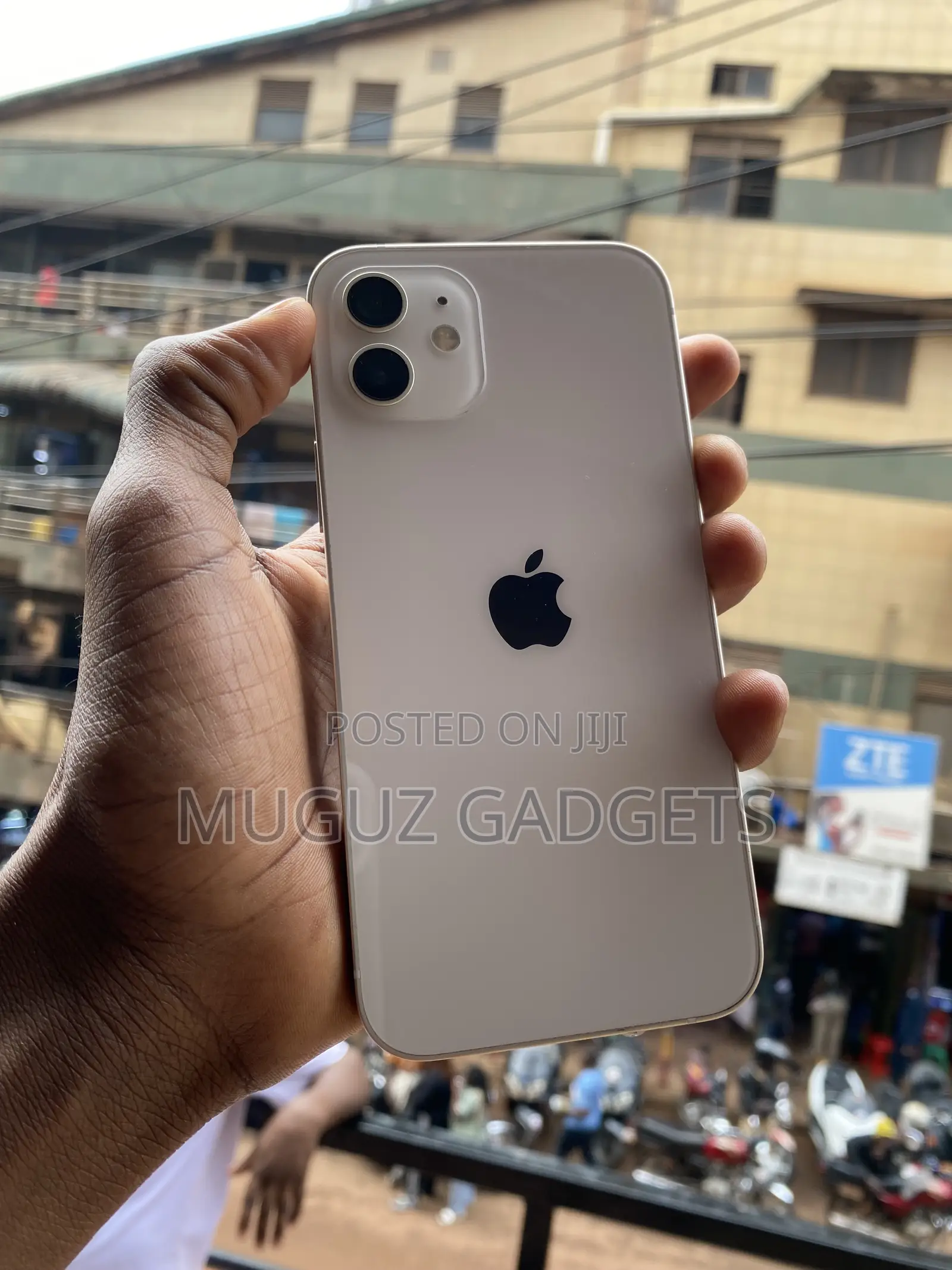Apple iPhone 12 64 GB White