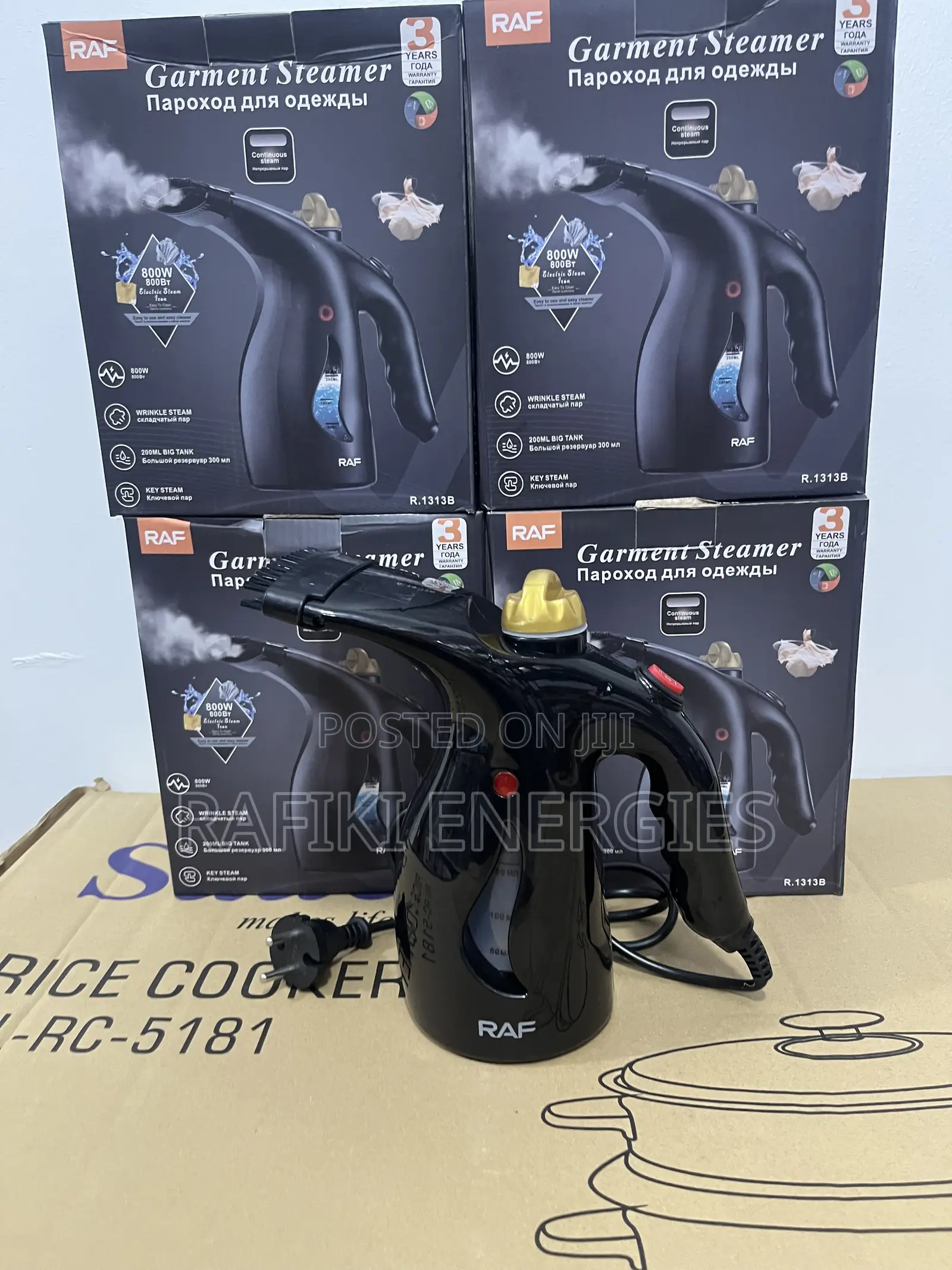 RAF Hand Held Garment Steamer.