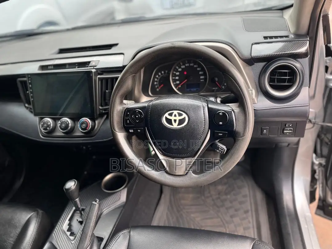 Toyota RAV4 2015 Gray