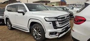 Toyota Land Cruiser 2024 White