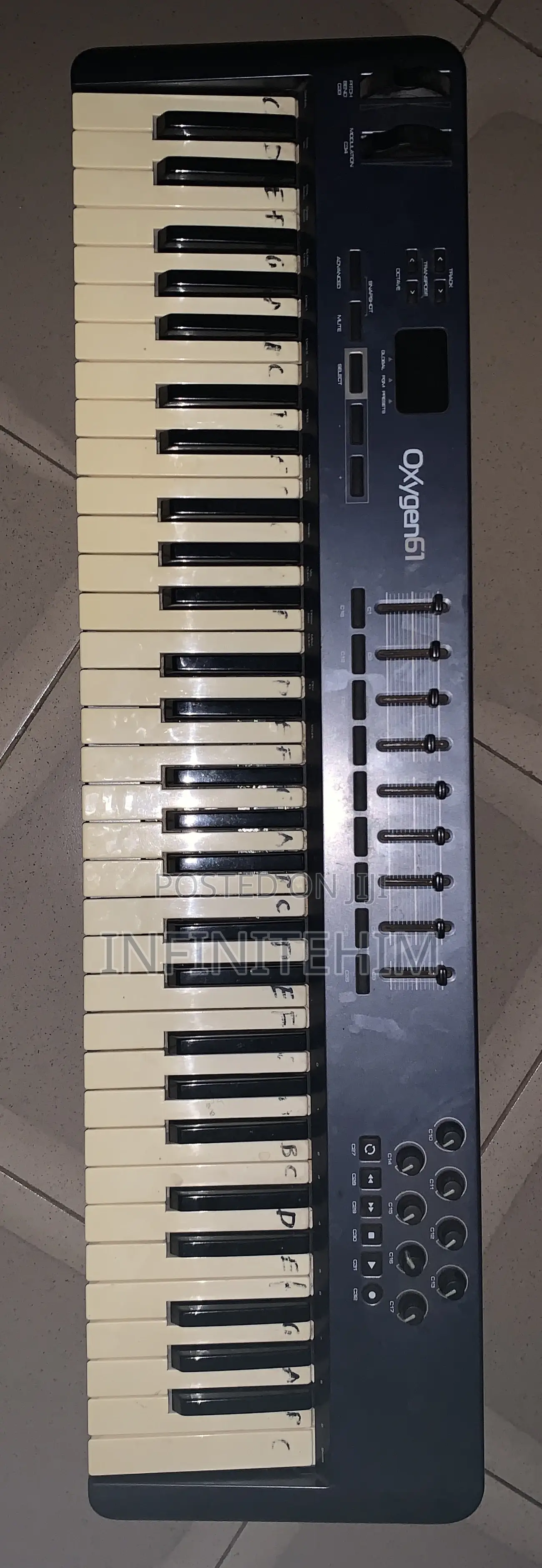 M Audio Oxygen 61 Midi Piano