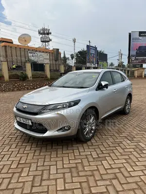 Toyota Harrier 2.0 2015 Silver
