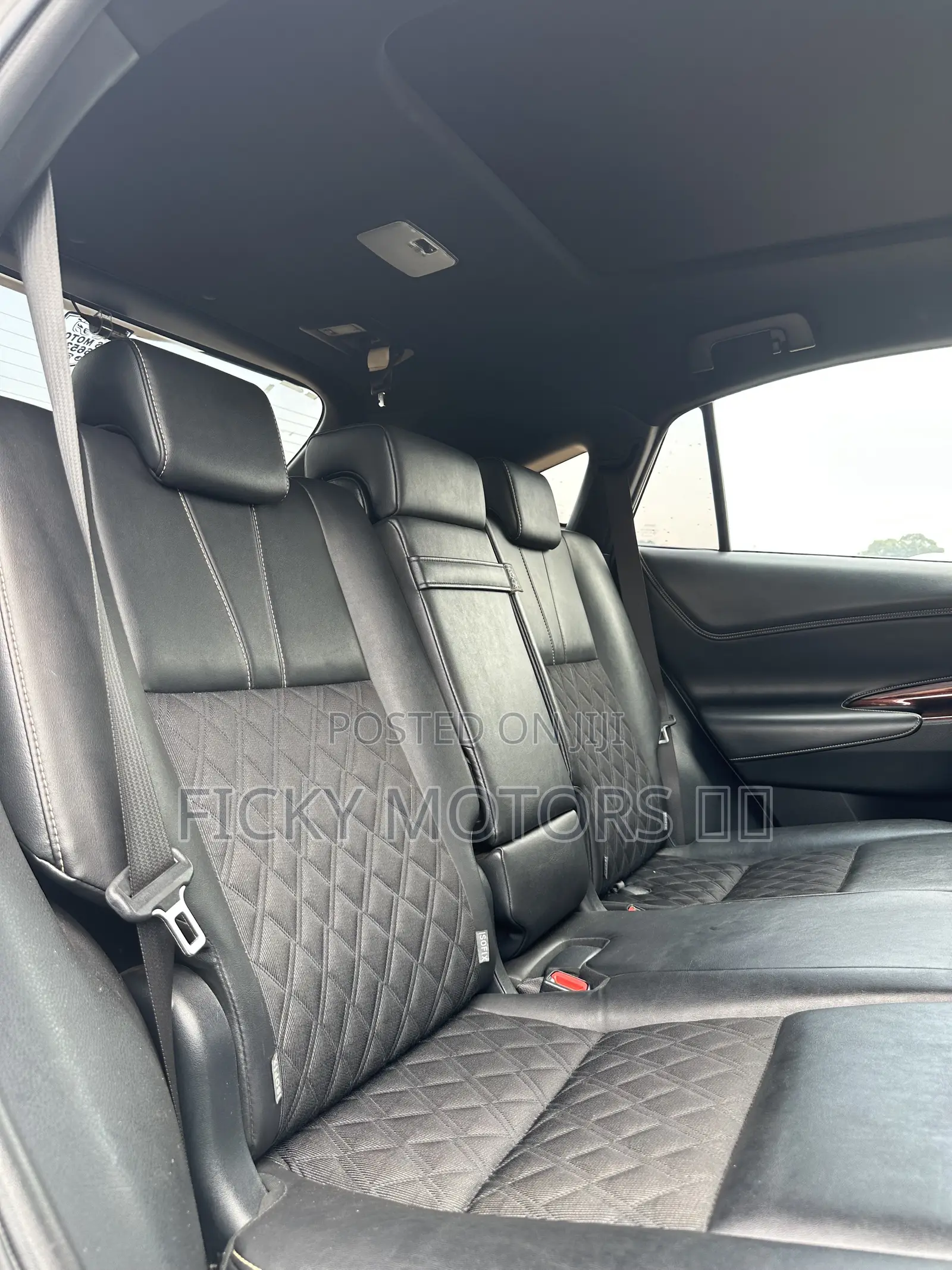 Toyota Harrier 2.0 2015 Silver