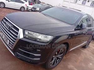 Audi Q7 2016 Black