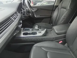Audi Q7 2016 Black
