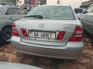 Toyota Premio 2018 Black