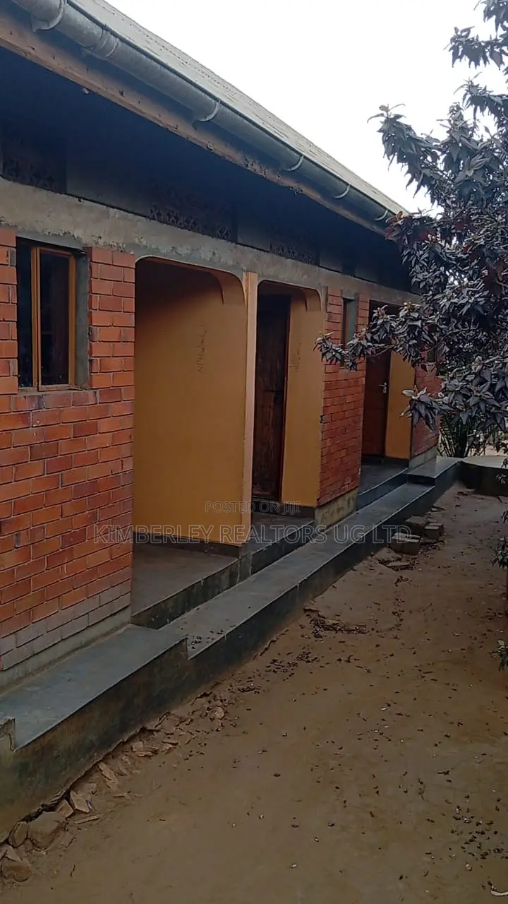 2bdrm Duplex in Division A for sale