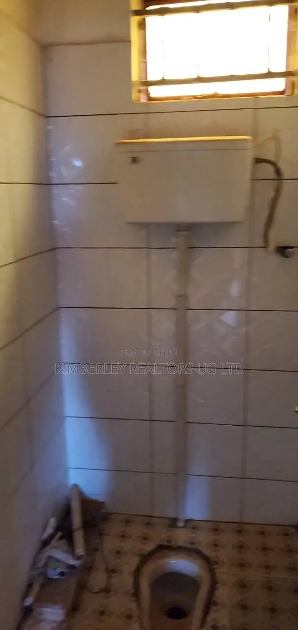 2bdrm House in Division A for sale