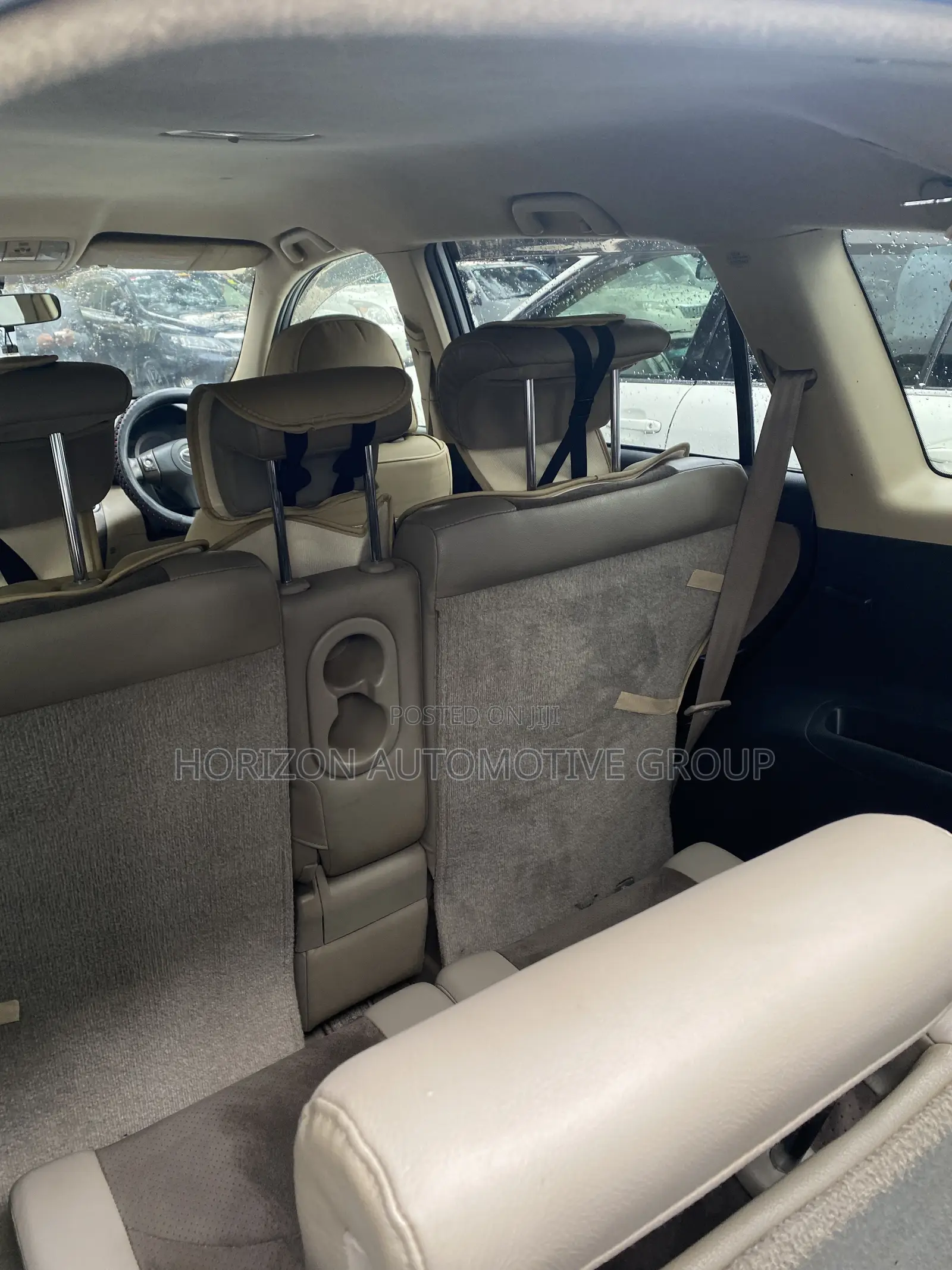 Toyota Vanguard 2010 Silver