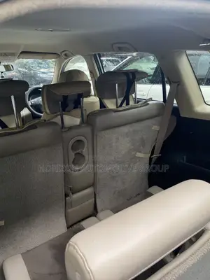 Toyota Vanguard 2010 Silver