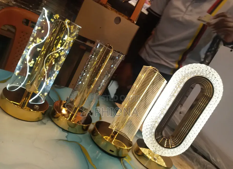 Creatice Table Lamp