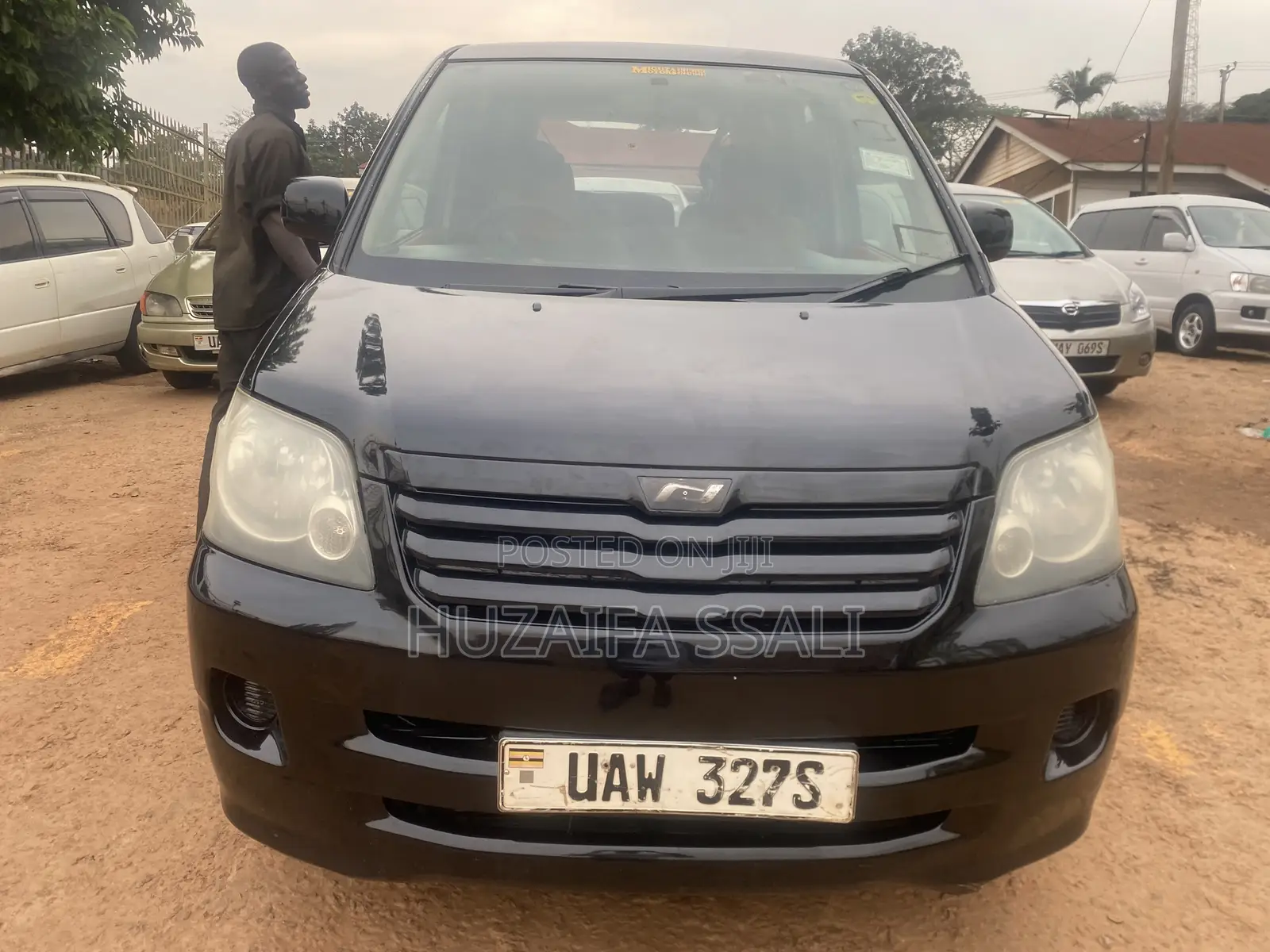 Toyota Noah 2010 Black