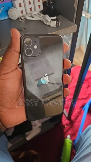 Apple iPhone 11 64 GB Black
