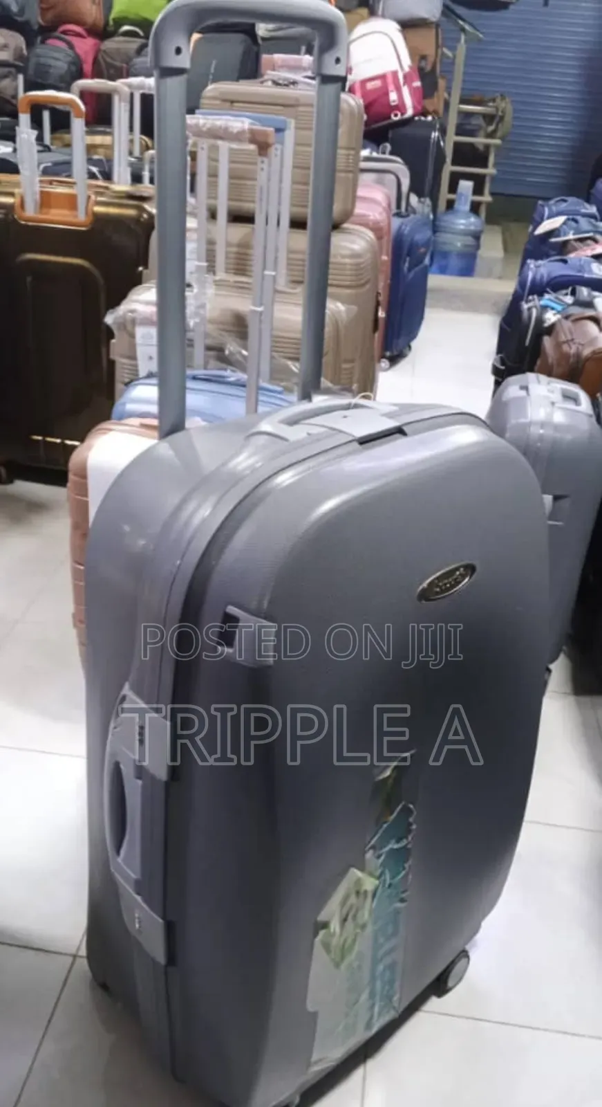 Extra Large Traveller's Choice Suitcase