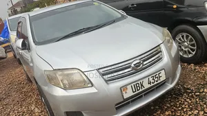 Toyota Axio 2011 Silver