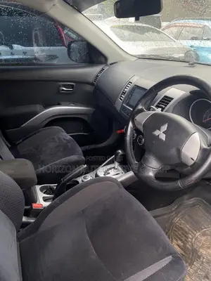 Mitsubishi Outlander ES 2011 Black