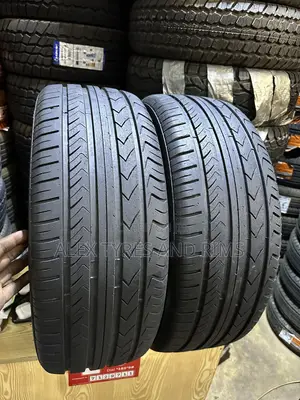 215/55r17 Onyx Tyres Very Good Condition